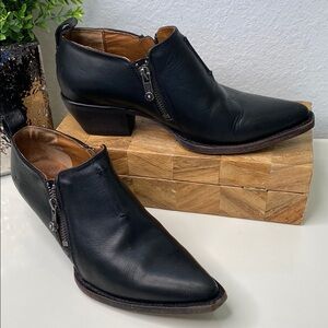 FRYE Sacha Moto Short Bootie Double Zip Black Boots Shootie Size US 7‎